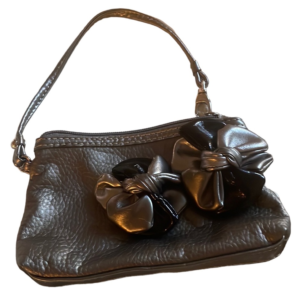 Mini Purse New York & Company Wristlet Clutch Silver Black Bows Zipper Top NEW